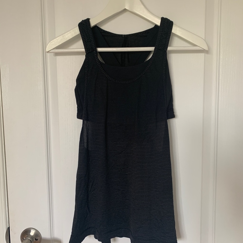 Lululemon top